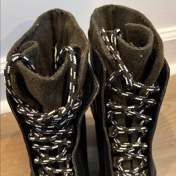 Shellys London Black Chunky Heel Ankle Boots - Picture 5 of 6